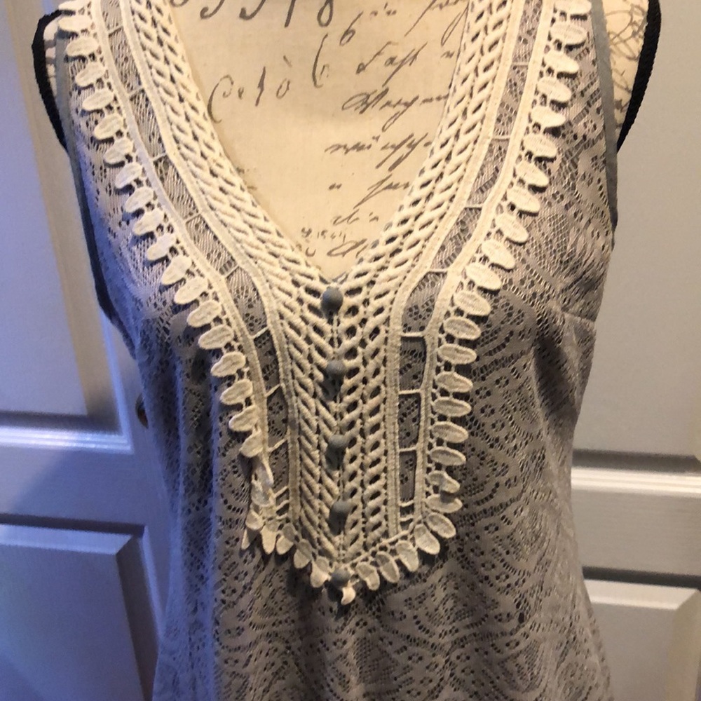 A’reve sleeveless dress - Picture 2 of 13